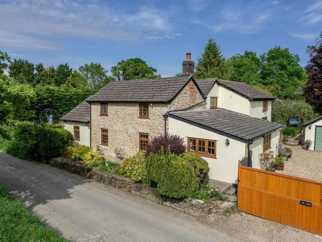 House for sale in Fifehead St Quintin, East Dorset