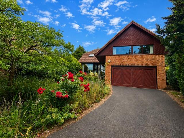 House for sale in Attenborough, East Midlands