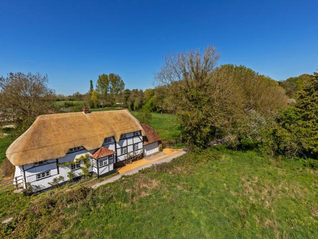 House for sale in Barton Stacey, Hampshire