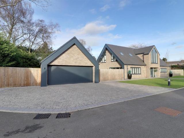 House for sale in Lloyd Mews, Alsager