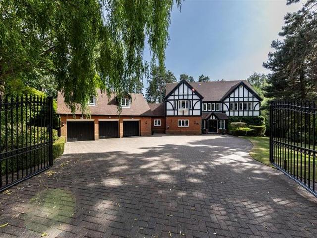 House for sale in Oldfield Brow, Trafford Park