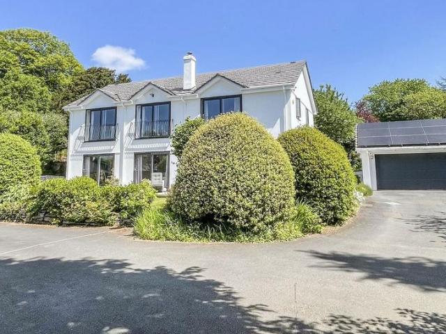 House for sale in Mount Wise