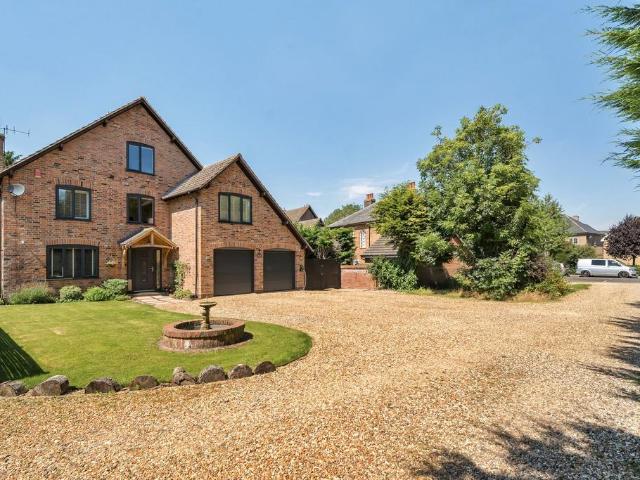 House for sale in Shefford Hardwick, Shefford