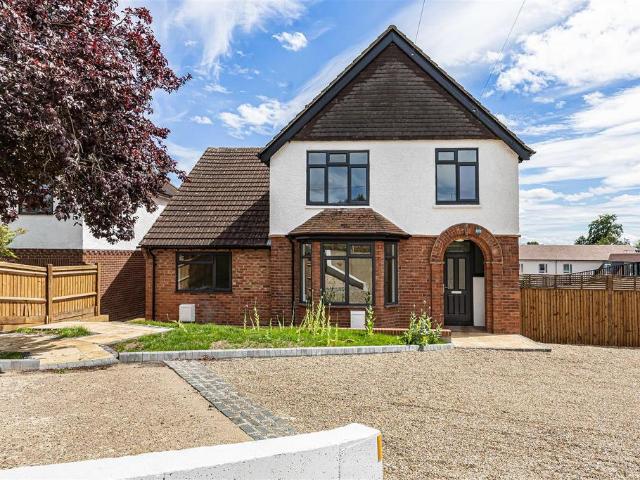 House for sale in Caversham Park, Reading