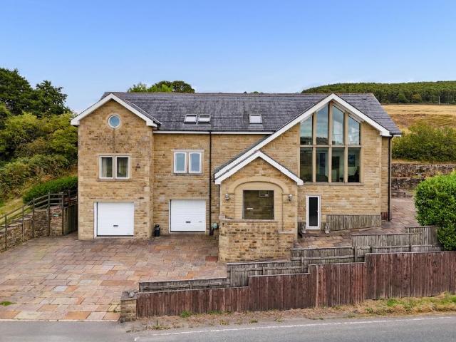 House for sale in Farnhill, Low Bradley