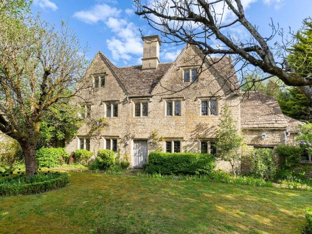 House for sale in Oaksey