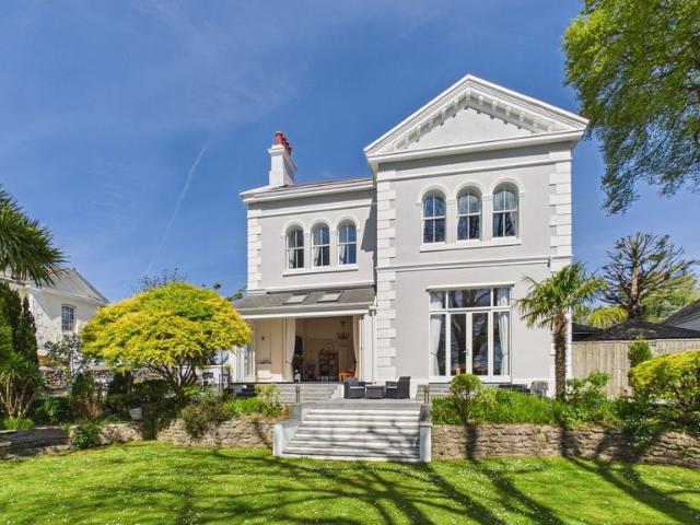 House for sale in Mount Wise