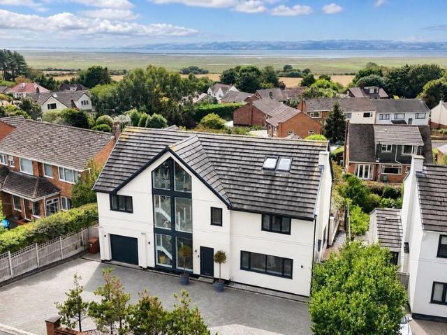 House for sale in Heswall, Liverpool City Region