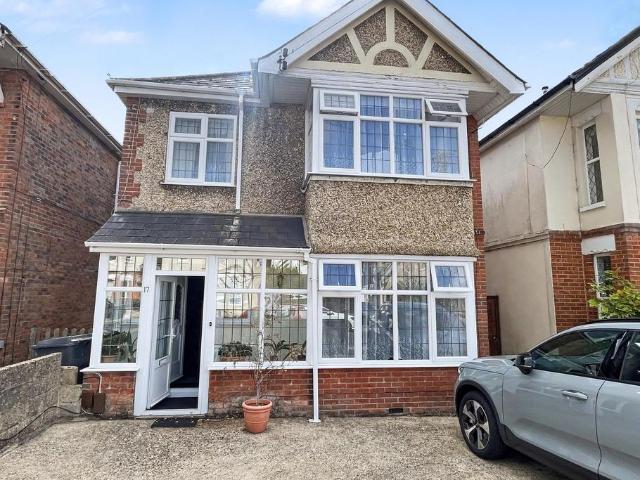 House for sale in Talbot Village, Bournemouth