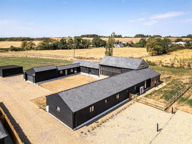 House for sale in Marsh Gibbon, Buckinghamshire