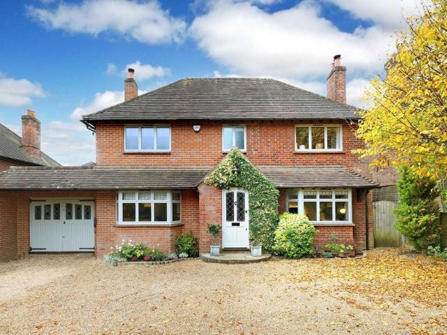 House for sale in Penn, Tylers Green