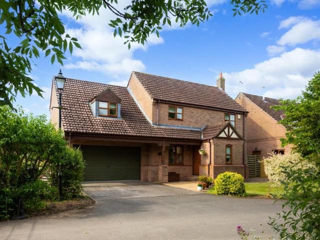 House for sale in North Duffield, North Yorkshire