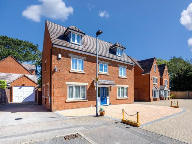 House for sale in Bedford