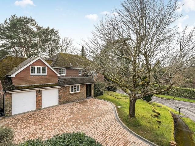House for sale in Washington, Horsham