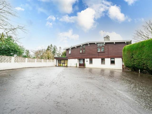 House for sale in Torphichen, Scotland