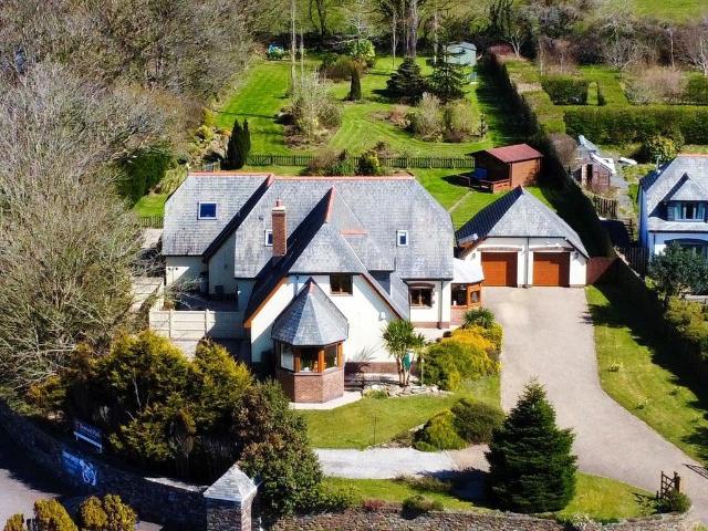 House for sale in Camelford, Valley Truckle