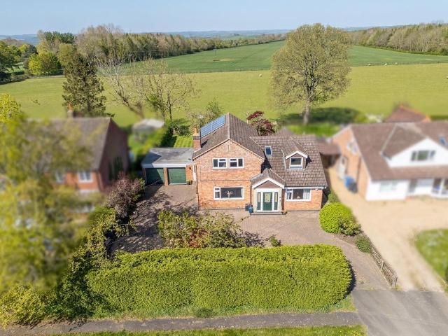 House for sale in Dingley