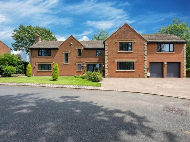House for sale in Crawford, Roby Mill