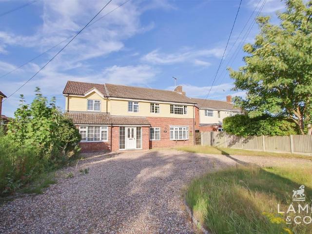 House for sale in Dale Hill, Essex