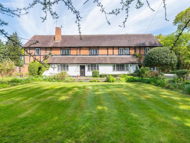 House for sale in Alderminster, Warwickshire