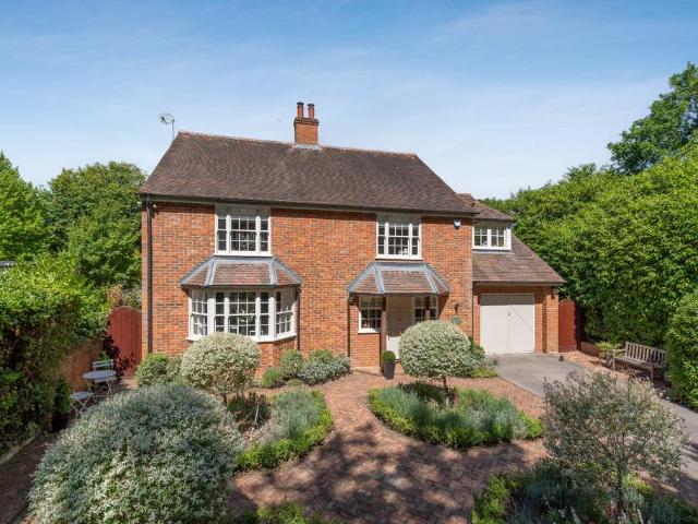 House for sale in Woodside, Winkfield