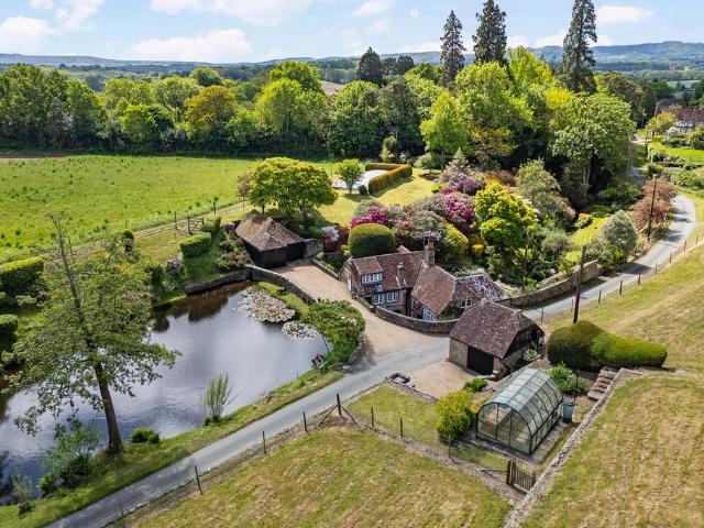House for sale in Littlecote, West Sussex