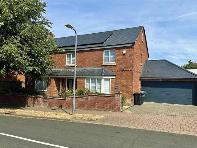 House for sale in Calverton End, Milton Keynes