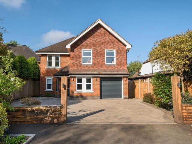 House for sale in Horsell, Woking