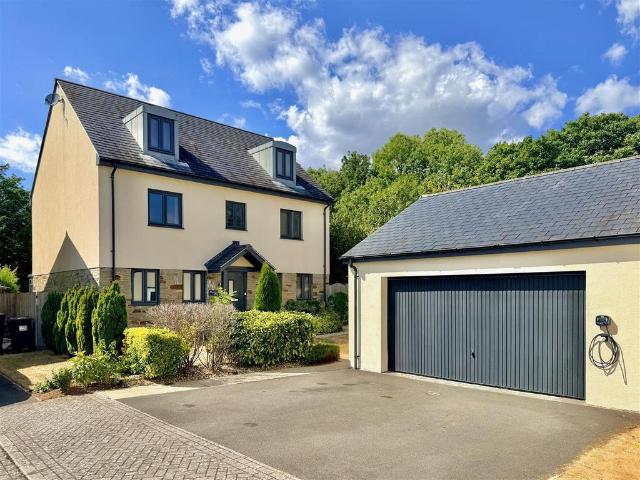 House for sale in Staddiscombe, Mount Wise