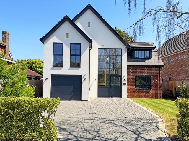 House for sale in Littlecote, West Sussex