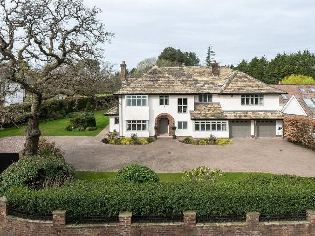 House for sale in Wilmslow Park, Wilmslow