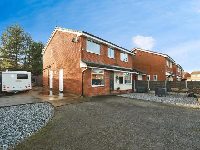 House for sale in Weston and Crewe Green, Hammond Street
