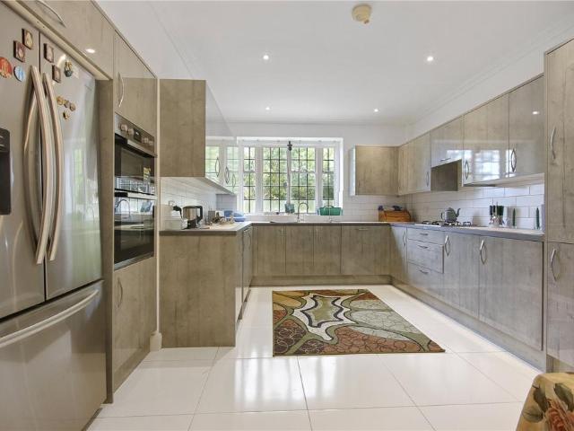 House for sale in Hampstead Garden Suburb, Greater London