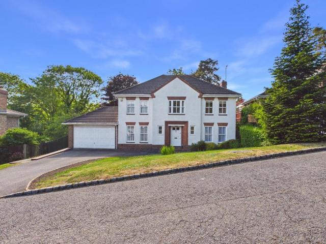 House for sale in Gerrards Cross, Denham