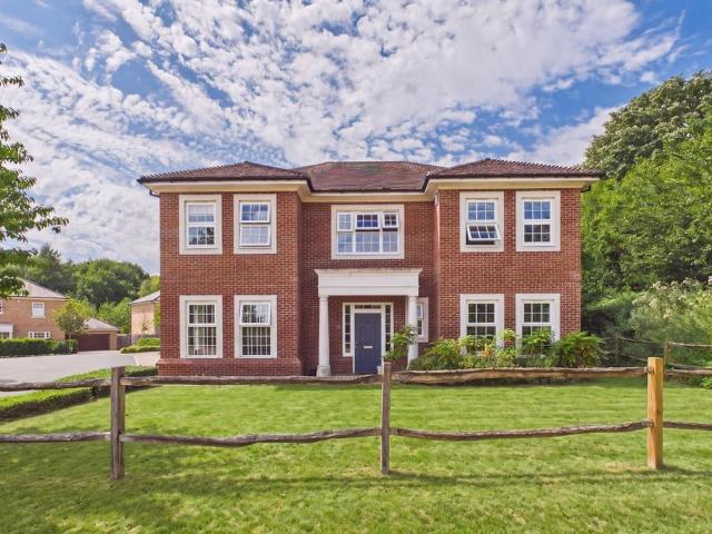 House for sale in Littlewick Green