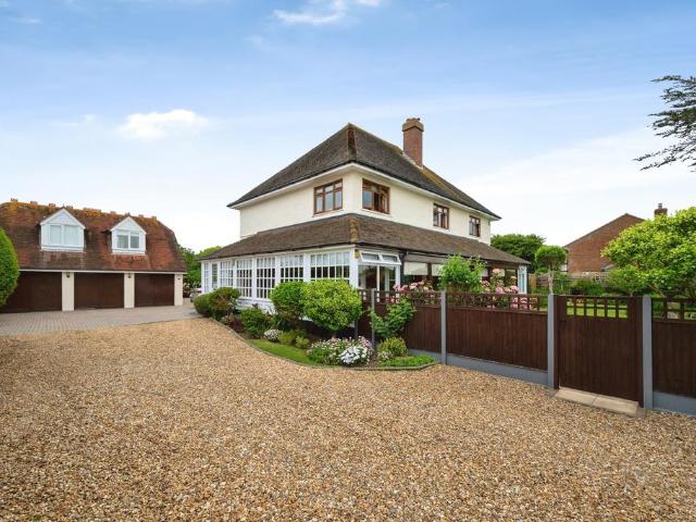 House for sale in Spring Vale, Hampshire