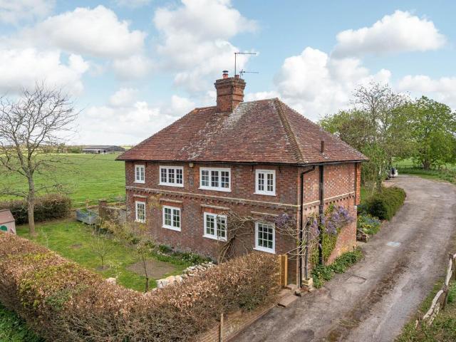House for sale in Piltdown, Cross In Hand