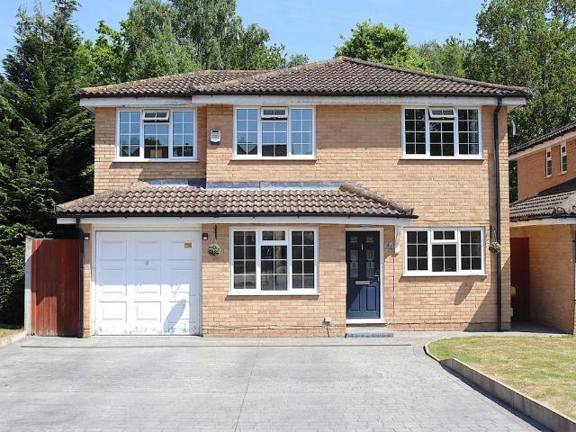 House for sale in Farnborough, Hampshire
