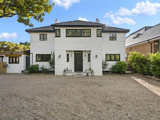 House for sale in Lower Green Esher, Blackhills