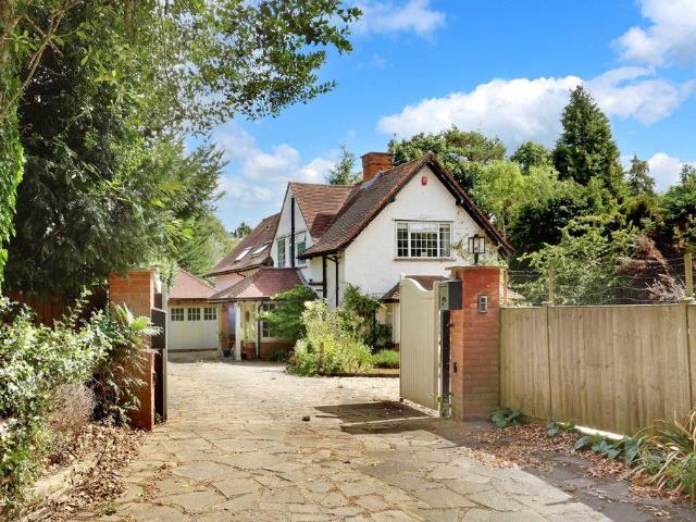 House for sale in Farnham Common, Buckinghamshire