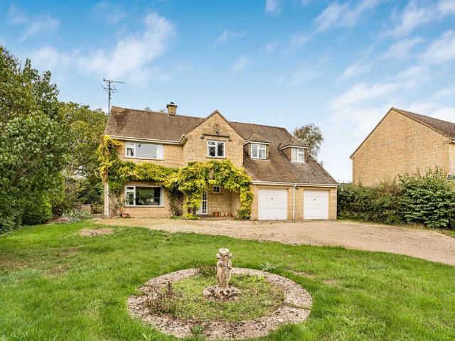House for sale in Fossebridge, Gloucestershire