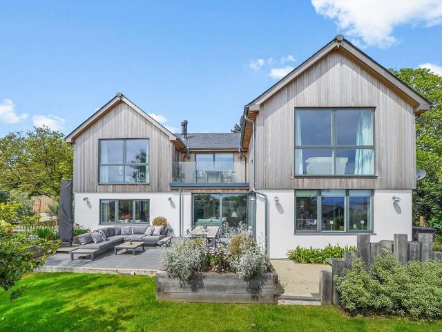 House for sale in Strode, Devon