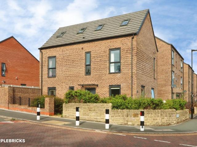 House for sale in Manor, South Yorkshire
