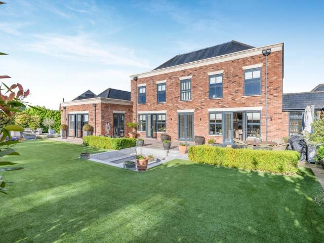 House for sale in Woodnesborough, Ash