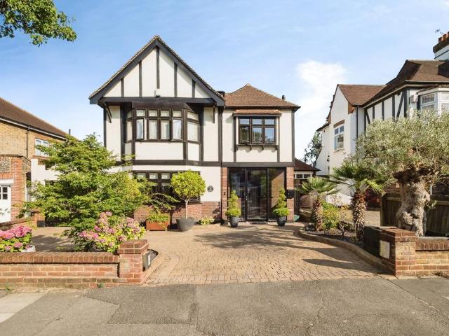 House for sale in Greater London