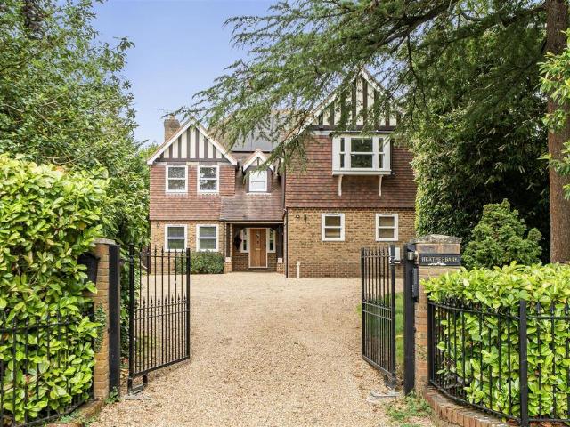 House for sale in Red Hill, Surrey