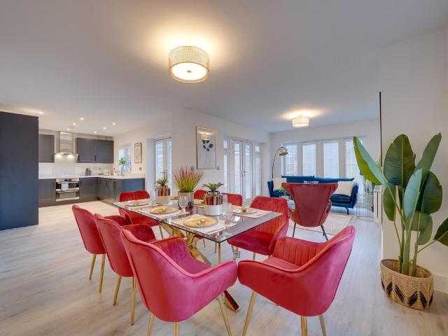 House for sale in Green Close, Warwickshire