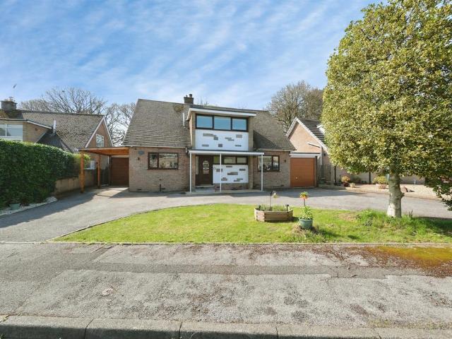 House for sale in Berry Hill, Potters Corner