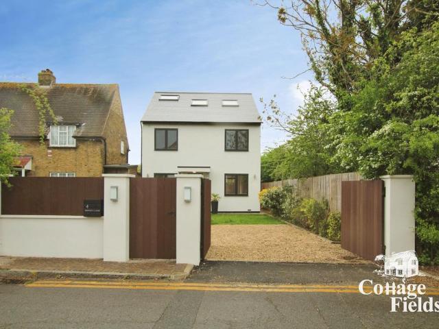 House for sale in Carterhatch, Greater London