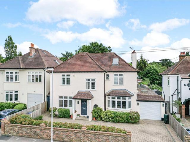 House for sale in New Malden, Greater London